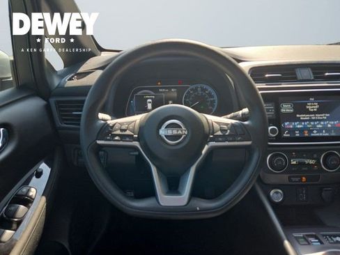 Used 2024 Nissan Leaf S FWD image 13
