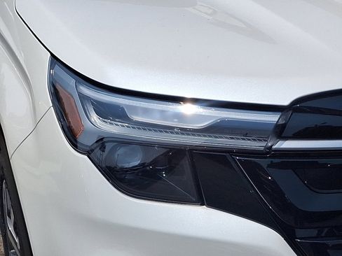 Used 2025 Subaru Forester Touring w/ Protection Package image 3