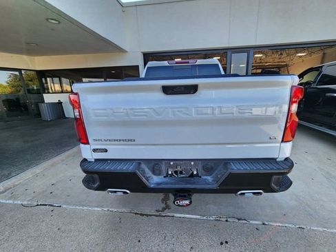Used 2024 Chevrolet Silverado 1500 LT Trail Boss w/ Convenience Package II AWD/4WD image 5