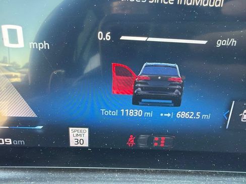 Used 2025 BMW X5 M60i AWD/4WD image 12