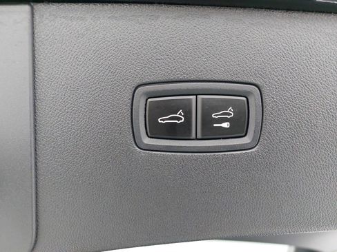 Used 2025 Porsche Cayenne Coupe w/ Premium Package Plus image 15