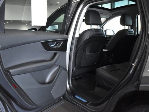 Used 2023 Audi Q7 2.0T Premium image 31