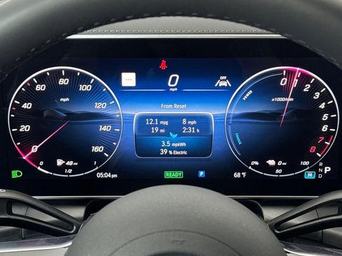 New 2025 Mercedes-Benz GLC 350e 4MATIC image 16
