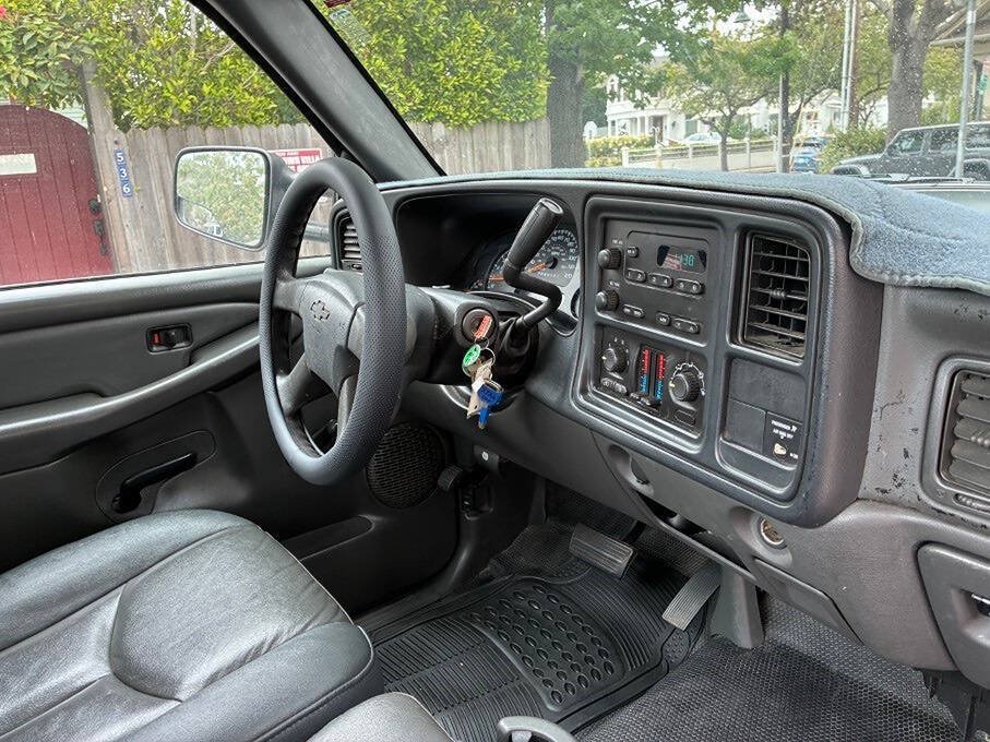 Used 2007 Chevrolet Silverado 2500 W/T RWD image 24