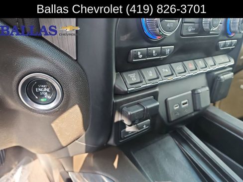 Certified 2021 GMC Sierra 3500 Denali w/ Denali Ultimate Package AWD/4WD image 17