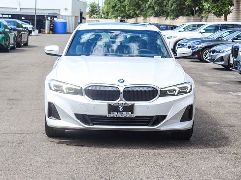 Certified 2025 BMW 330i Sedan image 2