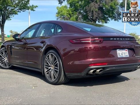 Used 2018 Porsche Panamera 4S image 12