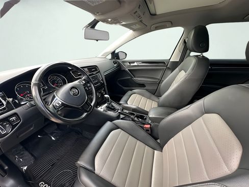 Used 2017 Volkswagen Golf SEL FWD image 5