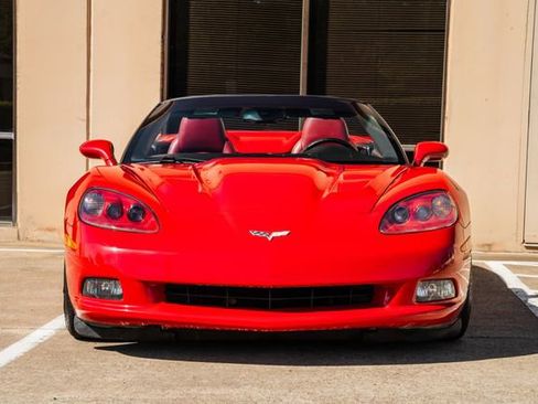 Used 2005 Chevrolet Corvette Convertible image 16