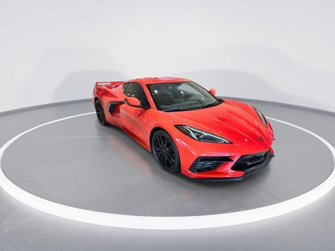 Used 2023 Chevrolet Corvette Stingray Preferred Cpe w/ Z51 Performance Package RWD image 2