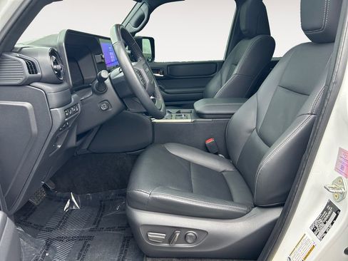 Used 2025 Toyota Land Cruiser AWD/4WD image 15