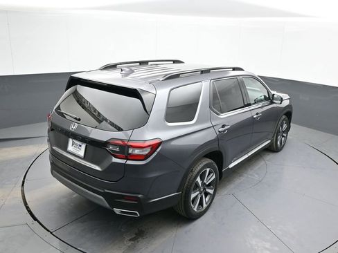 Certified 2023 Honda Pilot Touring image 40