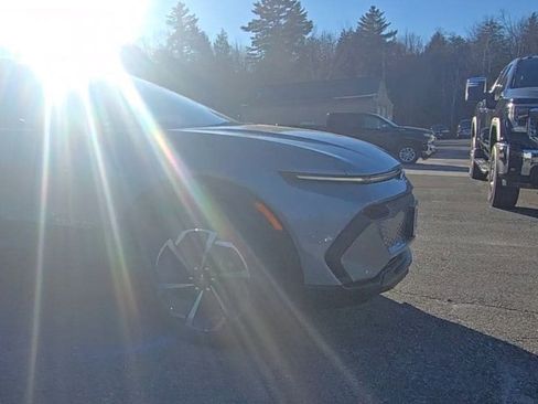 New 2026 Chevrolet Equinox EV LT w/ LPO, All-Weather Mat Package image 38