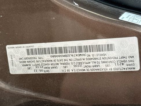 Used 2011 Volkswagen Jetta SE FWD image 32