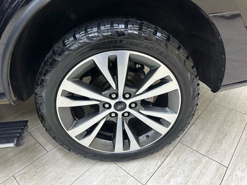 Used 2020 Ford Expedition Platinum AWD/4WD image 40