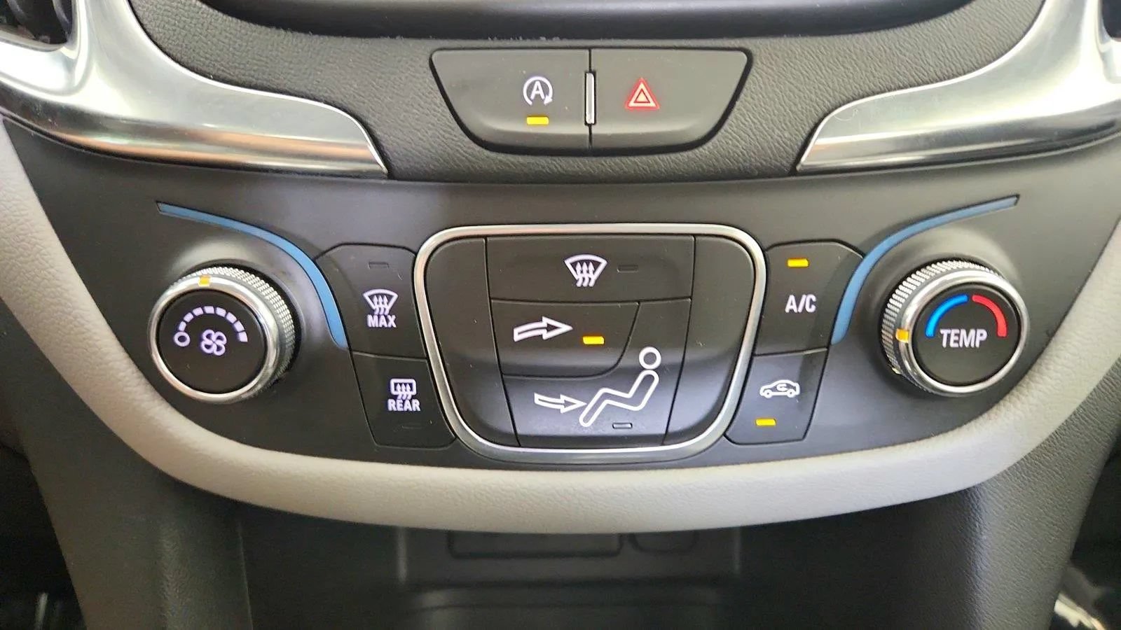 Used 2024 Chevrolet Equinox LS w/ LPO, Floor Liner Package FWD image 19
