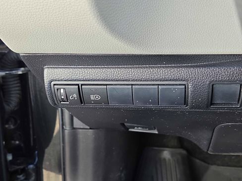 Used 2020 Toyota Corolla LE image 23