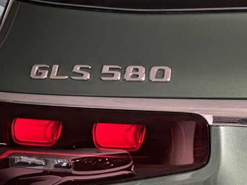 New 2026 Mercedes-Benz GLS 580 580 image 12
