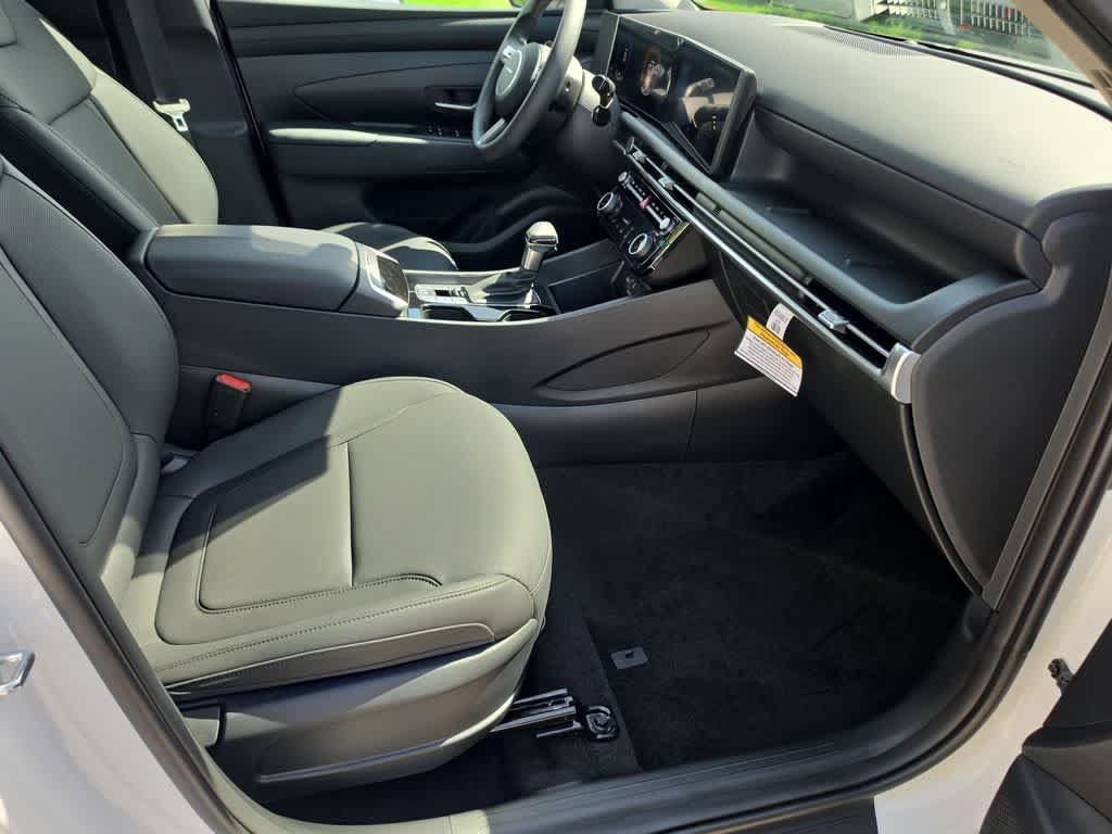 New 2026 Hyundai Tucson SEL Plus w/ Tow & Go Package FWD image 24