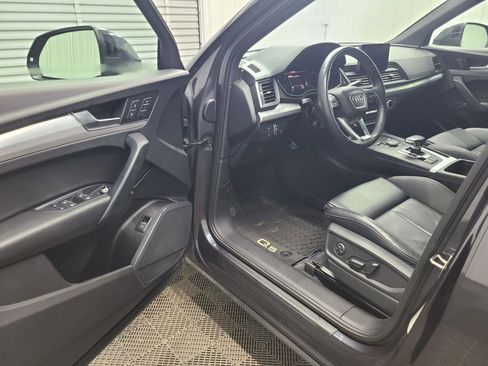 Used 2020 Audi Q5 2.0T Premium w/ Titanium Sport Package image 20