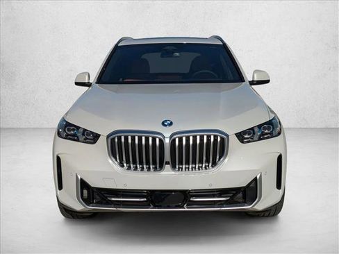 Used 2026 BMW X5 xDrive50e w/ Climate Comfort Package AWD/4WD image 6