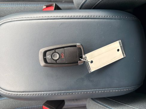 Used 2025 Ford Maverick XLT image 25