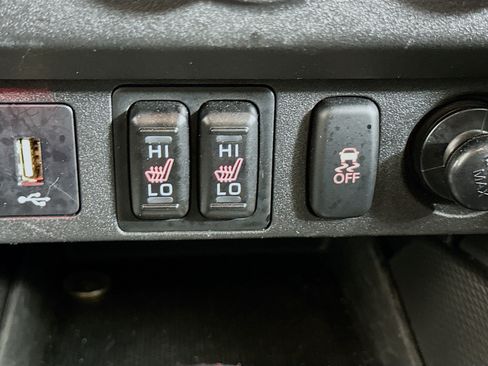 Used 2025 Mitsubishi Outlander Sport LE AWD/4WD image 25