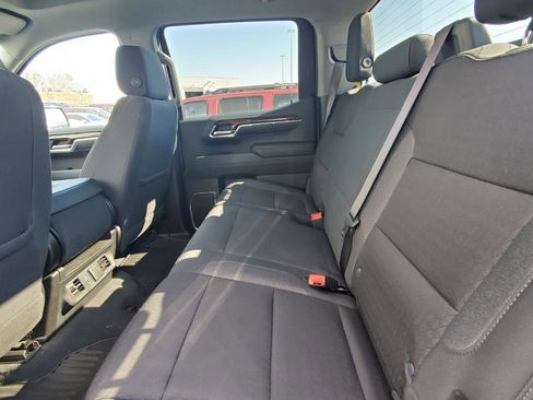 Used 2024 GMC Sierra 1500 SLE image 5