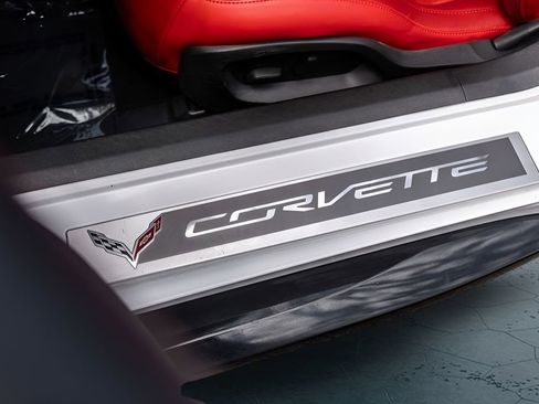 Used 2017 Chevrolet Corvette Z06 w/ Battery Protection Package RWD image 12