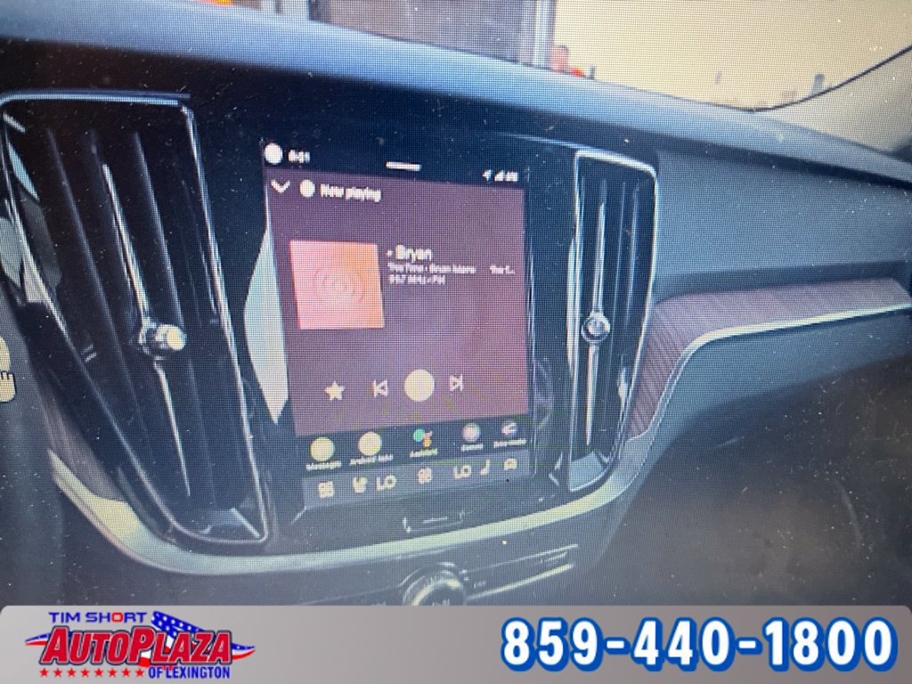 Used 2025 Volvo V60 B5 Cross Country Plus AWD/4WD image 10