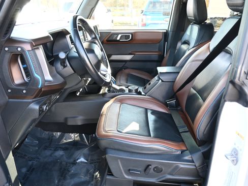 Used 2022 Ford Bronco Outer Banks image 14