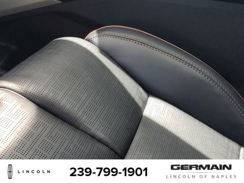 New 2025 Lincoln Navigator L Black Label AWD/4WD image 27