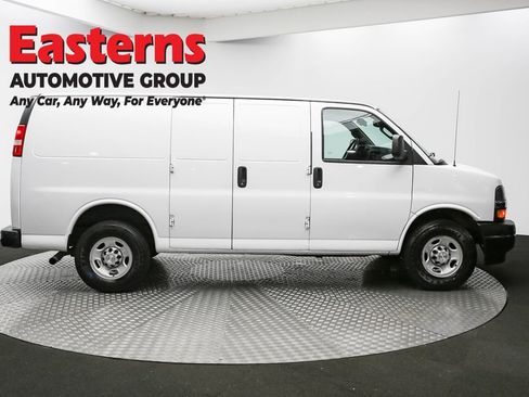 Used 2019 Chevrolet Express 2500 w/ Driver Convenience Package image 4