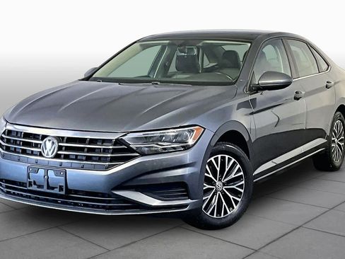 Used 2019 Volkswagen Jetta SE FWD image 1
