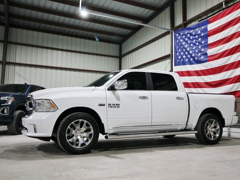 Used 2018 RAM 1500 Limited AWD/4WD image 3