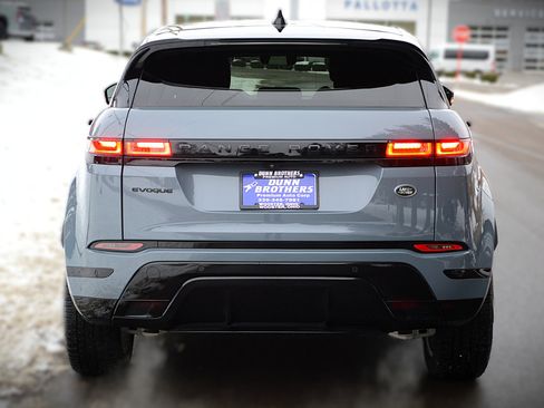 Used 2023 Land Rover Range Rover Evoque R-Dynamic SE image 6