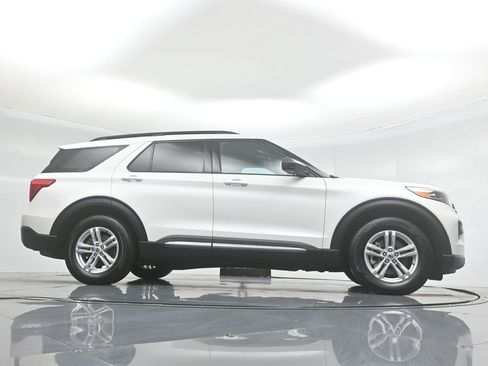 Certified 2023 Ford Explorer XLT image 51