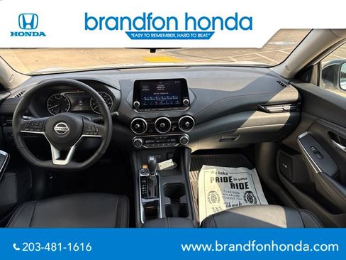 Used 2023 Nissan Sentra SR w/ SR Premium Package FWD image 12