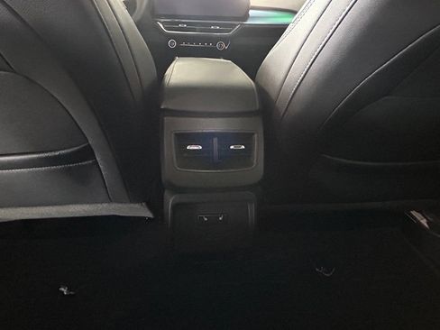 Used 2024 Chevrolet Equinox EV LT FWD image 47
