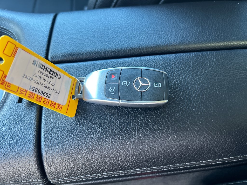 Used 2024 Mercedes-Benz GLE 350 4MATIC image 28