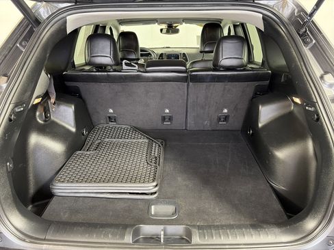 Used 2022 Jeep Cherokee Trailhawk w/ Premium Leather Package image 14