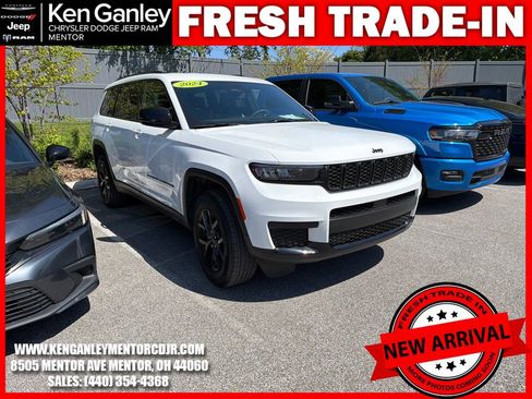 Used 2024 Jeep Grand Cherokee L Laredo AWD/4WD image 1