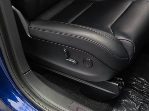 Used 2018 Tesla Model X 75D image 37