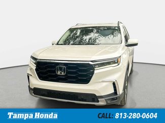 Used 2023 Honda Pilot Touring video 1
