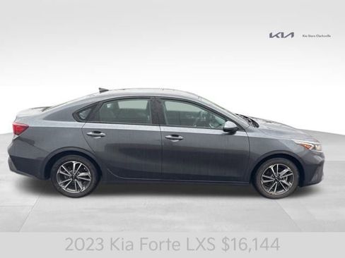 Certified 2023 Kia Forte LXS image 9