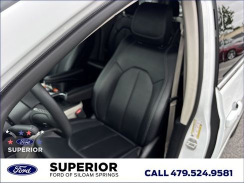 Used 2024 Chrysler Pacifica Touring-L FWD image 24