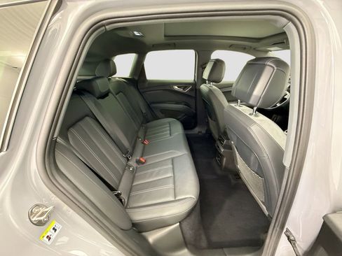 Certified 2023 Audi Q4 e-tron Premium Plus w/ Premium Plus image 21