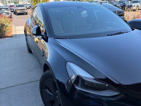 Used 2023 Tesla Model 3 Standard Range RWD image 2