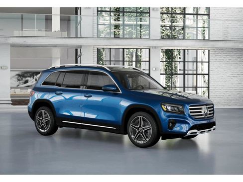 New 2026 Mercedes-Benz GLB 250 image 11