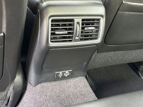 Used 2023 INFINITI Q50 Sensory image 11